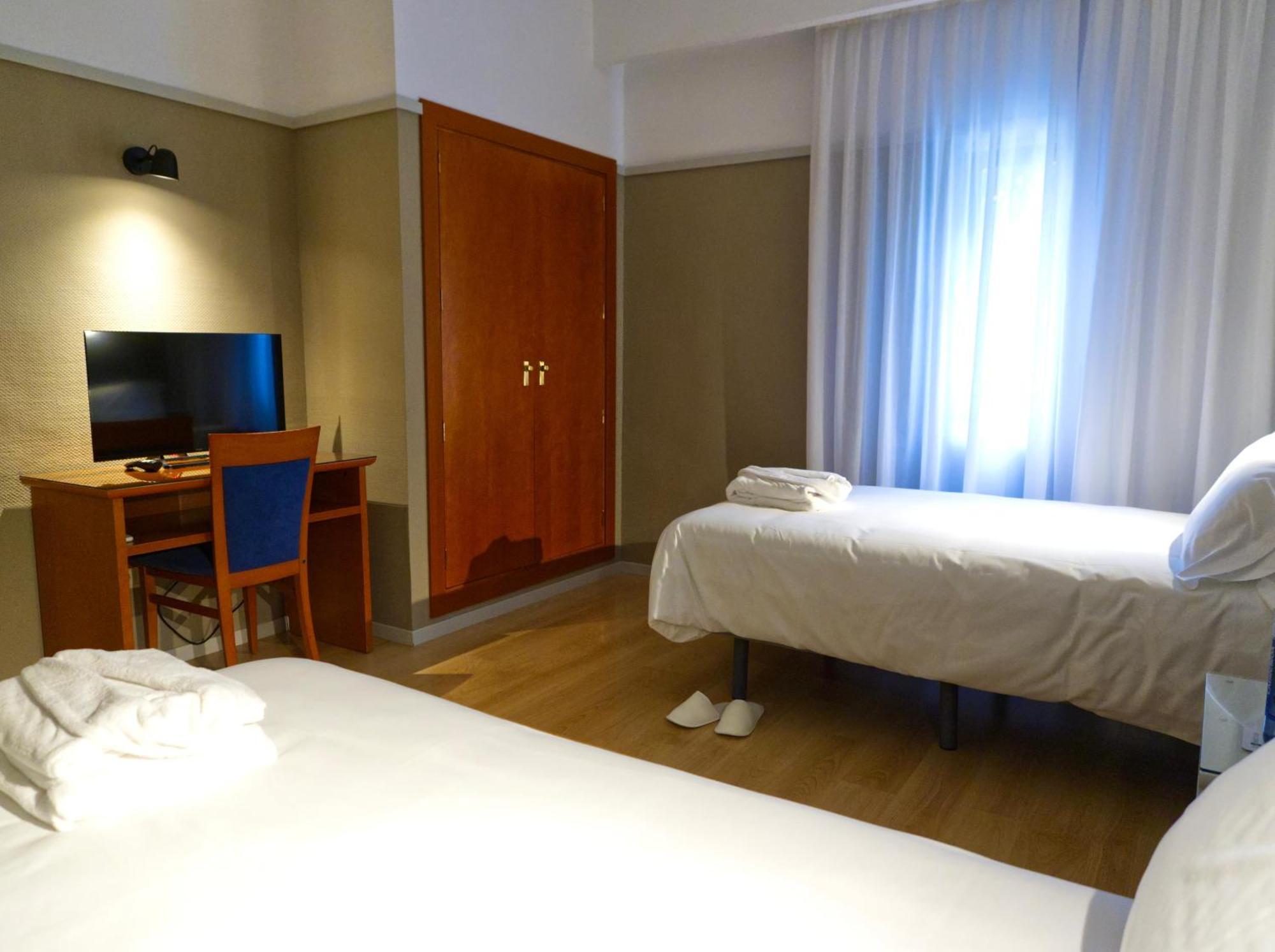 Hotel Ciudad Del Sol Écija Buitenkant foto